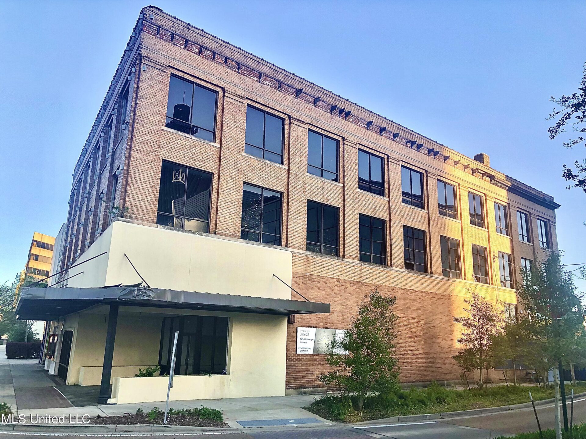 101 105 E CAPITOL BUILDINGS Downtown Jackson Partners